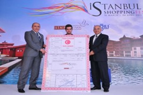 İSF Vitrin Tasarım birincisine Bosphorus City'den daire!