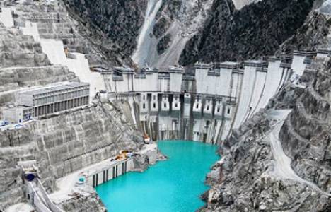  Türkiye'nin en yüksek barajı yarın hizmete açılıyor!