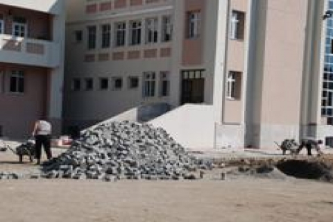 Batman'a ilköğretim okulu yaptırılacak!