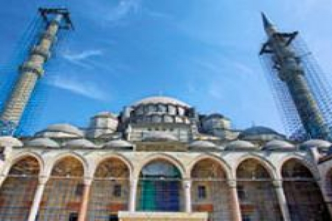 İslam tarihinin en ihtişamlı camisine '2010' restorasyonu