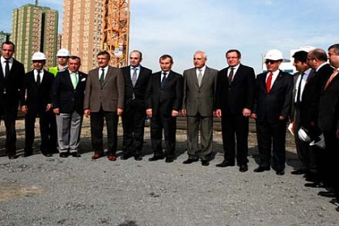 Varyap'ın yurt inşaatına İstanbul Valisi Hüseyin Avni Mutlu'dan ziyaret!