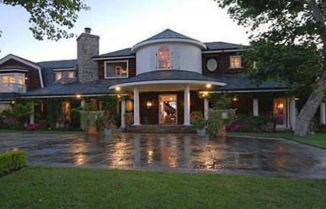 Jessica Simpson 13 milyon dolarlık eve taşınacak! 