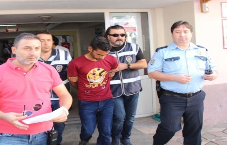 Manisa'daki dolandırıcı FETÖ yalanıyla ev sattırdı!