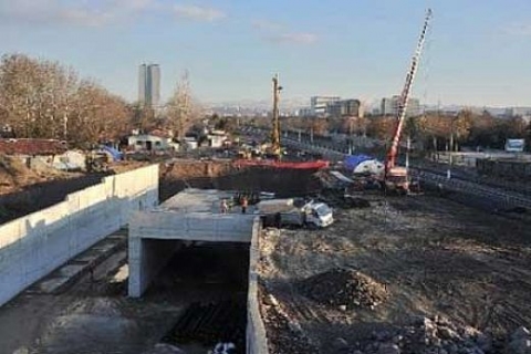 Atatürk Orman Çiftliği Hemzemin Geçit Köprülü Kavşağı'nın yüzde 75'i tamamlandı!