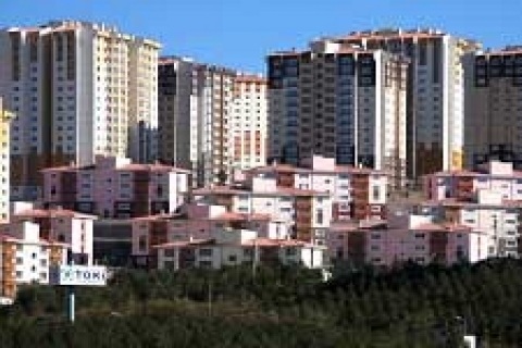 Antalya'da 3.1 milyon TL'ye icradan satılık fabrika!