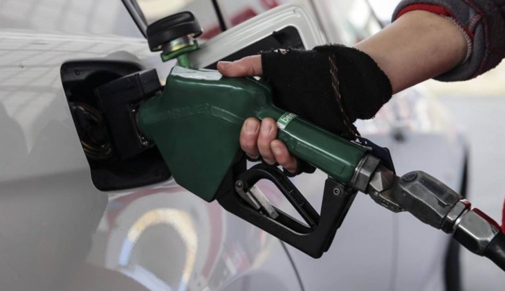 Otomobil sahiplerine bir iyi bir de kötü haber! Motorine 91 kuruş indirim, LPG ye 42 kuruş zam geliyor!