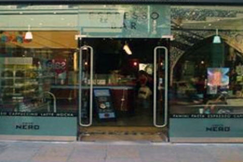 İngiltere'de günde 450 dükkan kapanıyor