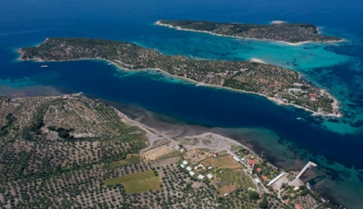 İzmir’in Maldivleri, ‘Garip Adası’ satıldı: Adanın yeni sahibi TRG Yapı İnşaat oldu!