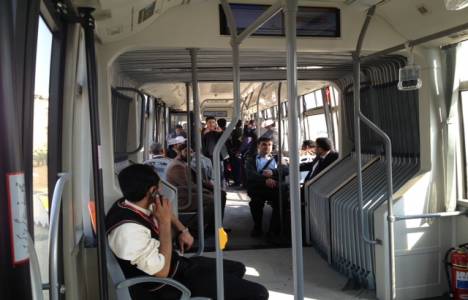  Lahor'un 27 kilometrelik metrobüs hattı hizmete girdi!