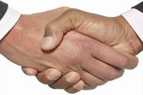 4 firma eleman avında!