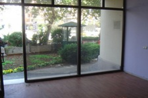 Göynük'de 800 bin TL'ye satılık dükkan!