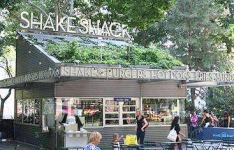 Shake Shack yarın İstinye Park 'ta açılıyor!