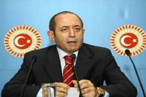 Akif Hamzaçebi: 2011 yılında emlak vergisi artmayacak!