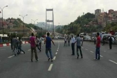 Fatih Sultan Mehmet Köprüsü'nde futbol maçı! 