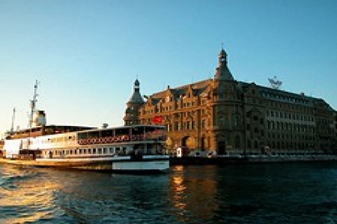 Haydarpaşa gar binasının güçlendirme ihalesi ertelendi!