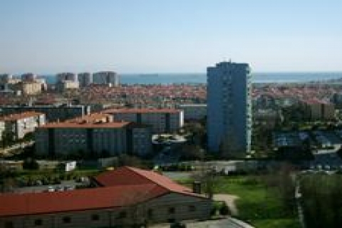 Ataköy'de son yeşil alanlara göz diktiler!