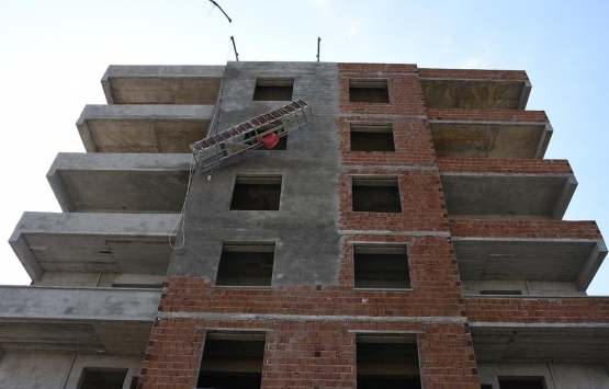 Şanlıurfa'da inşaattaki iskeleden düşen işçi yaralandı!