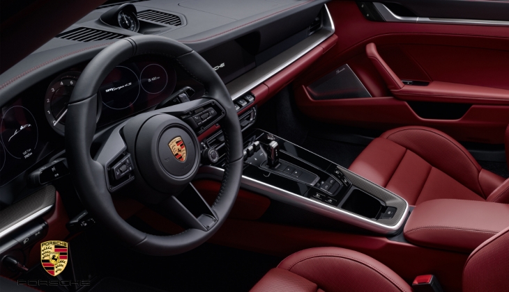 Hız ve adrenalin sevenler için Porsche 911 Carrera nisan ayı fiyatı belli oldu! Fiyatı ne kadar oldu?