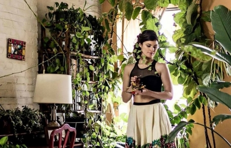 Summer Rayne Oakes, 110 metrekarelik evini ormana çevirdi!