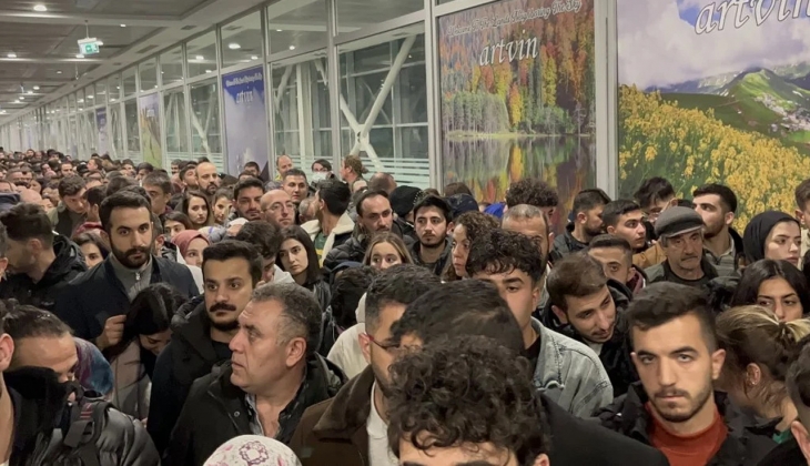 Yurt dışı telefonlar için kayıt harcı zamlandı: Sınır kapısında zamanla yarışan vatandaşlar!