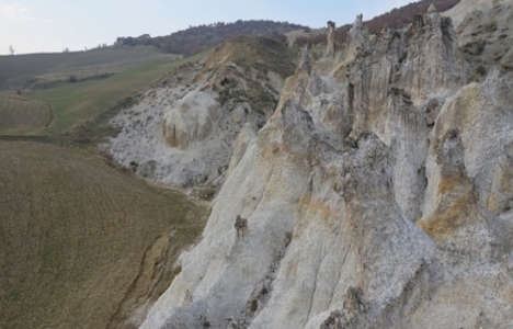 Akkil Peribacaları'nın turizme kazandırılması isteniyor!