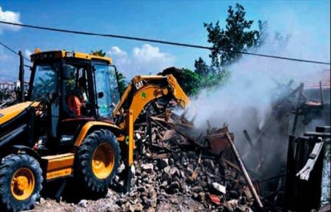 Ankara Mamak'ta metruk binalar yıkılıyor!