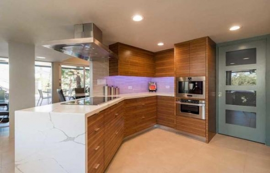 Alacağı ev eski erotik film seti çıkınca vazgeçti!