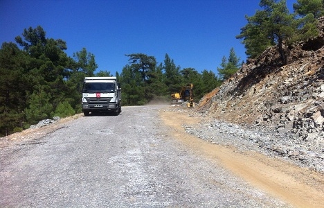Muğla Karacaören'de asfalt çalışması başladı!