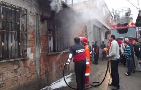 Samsun'da tek katlı ev alev alev yandı!