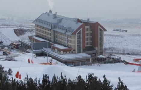 Rus ve Ukraynalı turistler kayak için Palandöken'i tercih etti!