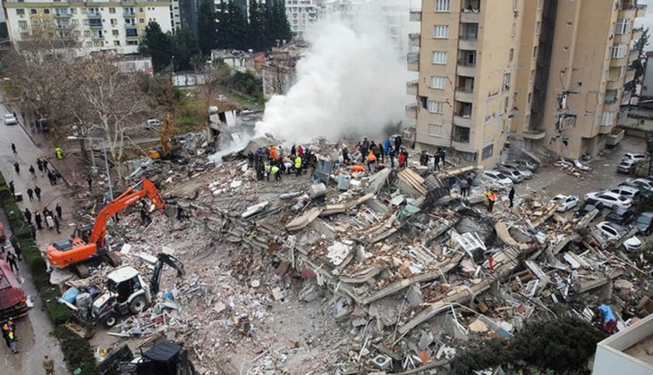 Deprem uzmanından korkutan uyarı: Domino etkisi başladı! Riskli yerler peş peşe açıklandı!