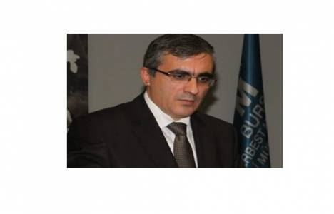 Adnan Ertürk kimdir?