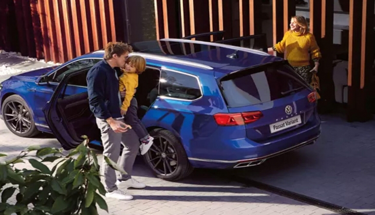 Volkswagen Passat Variant fiyatlarına zam geldi mi? Passat Variant kaç lira? 23 Eylül 2022 fiyat listesi...
