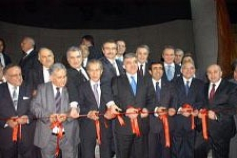 AKİB yeni binasını hizmete açtı hedefini yeniledi!