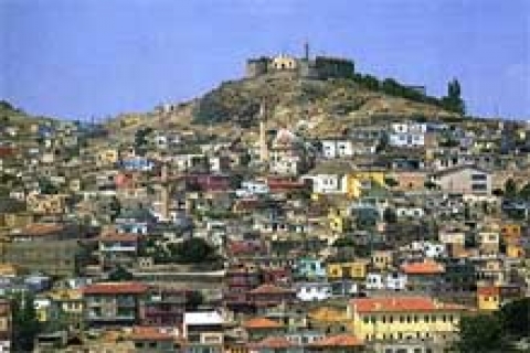 Nevşehir Belediyesi 50 dükkanı satışa çıkardı