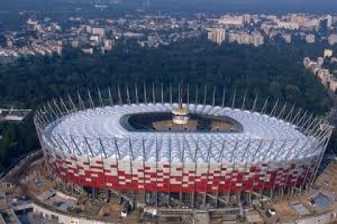  Varşova Stadı'nı yapan firmalar: Parayı verin yoksa Euro 2012 açılış maçı oynanmaz!