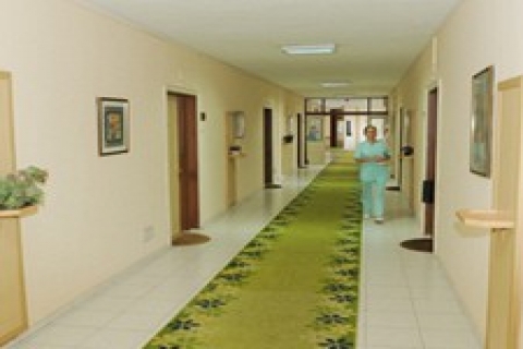 İstanbul Huzur Hastanesi'nden kiralık bina!