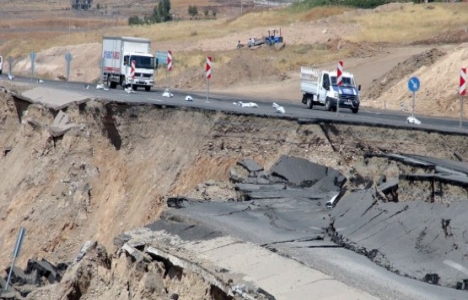 Cizre'deki İpek Yolu yer yer çöküyor!