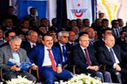 İskenderun Limanı resmen Limak Holding'in!