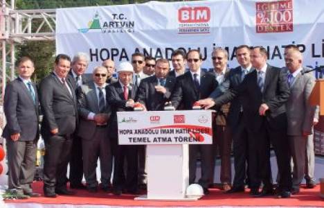 BİM'in Hopa'da yaptıracağı Anadolu İmam Hatip Lisesi'nin temeli atıldı!