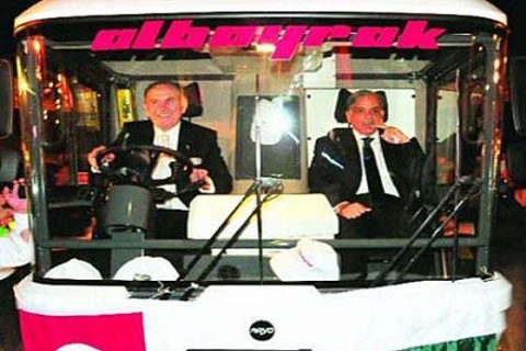 Kadir Topbaş, Lahor'da metrobüs hattının açılışını yaptı!