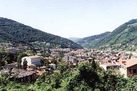 İnebolu'da heyelan yüzünden 40 aile evlerinden çıkarıldı