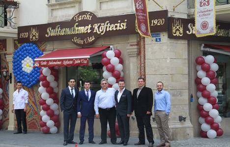 Tarihi Sultanahmet Köftecisi ilk yurt dışı şubesini Azerbaycan'da açtı!