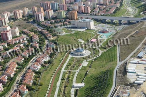 Başakşehir'de Akasya 08 sitesinde 850 bin TL'ye icradan satılık dubleks villa!