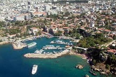 Antalya'da Antik Sitesi'nde 2.1 milyon TL'ye icradan satılık dükkan!