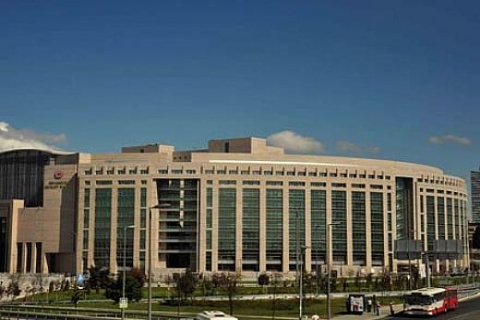 Varlıbaş Holding, İstanbul Adliyesi'ni sigortalayan şirkete dava açtı!