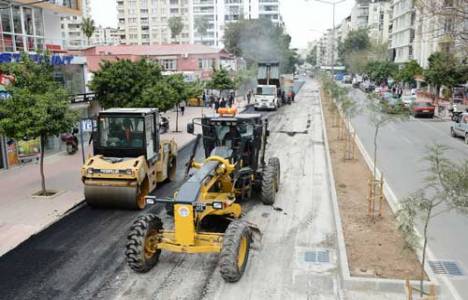 Adana Gazipaşa Bulvarı'nda asfalt çalışmaları devam ediyor!