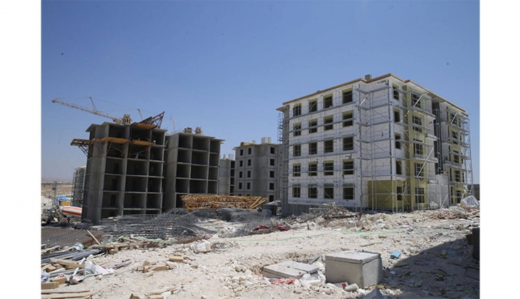 Şanlıurfa Birecik te depremzedeler için yapılan bloklardan 13 ünün kaba inşaatı tamamlandı!