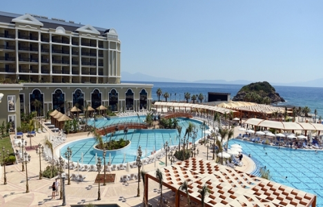 İzmir'de Efes Beach Resort Otel 1 Temmuz'da açılacak!