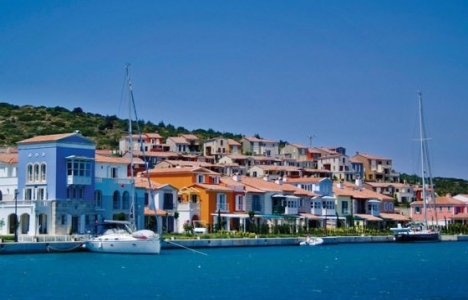 İzmir Alaçatı'da metrekare fiyatları 10 bin TL'yi buldu!